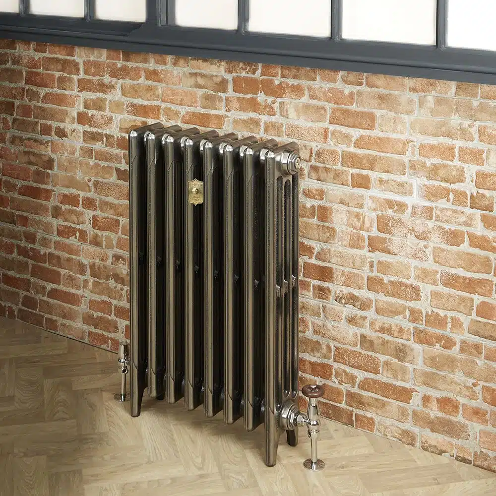 Radiateur à eau chaude 4 rangs Fonte Polie