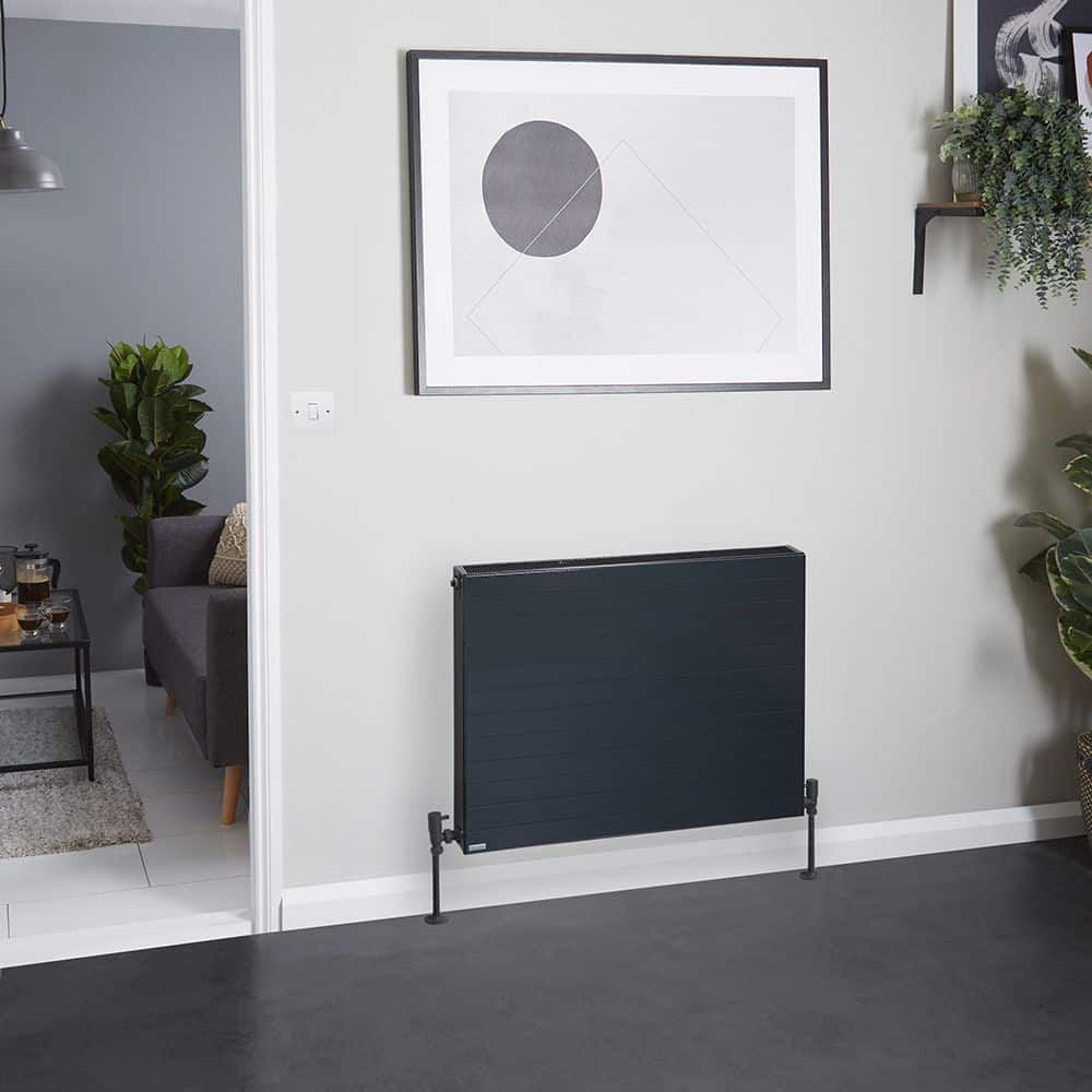 Radiateur à eau chaude horizontal anthracite K2 1623 watts*